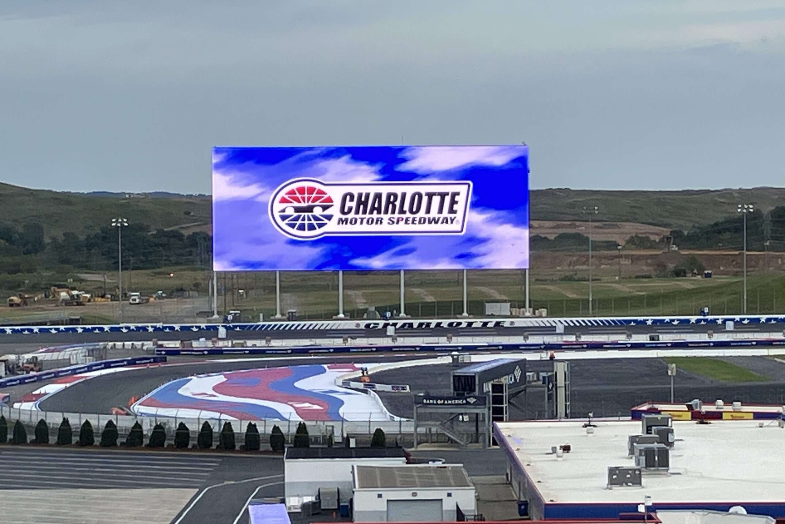 Giant Stadium LED screen - Charlotte Motor Speedway