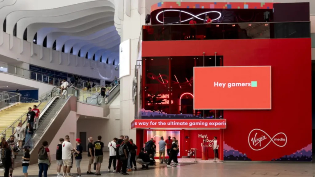 Screens for retail