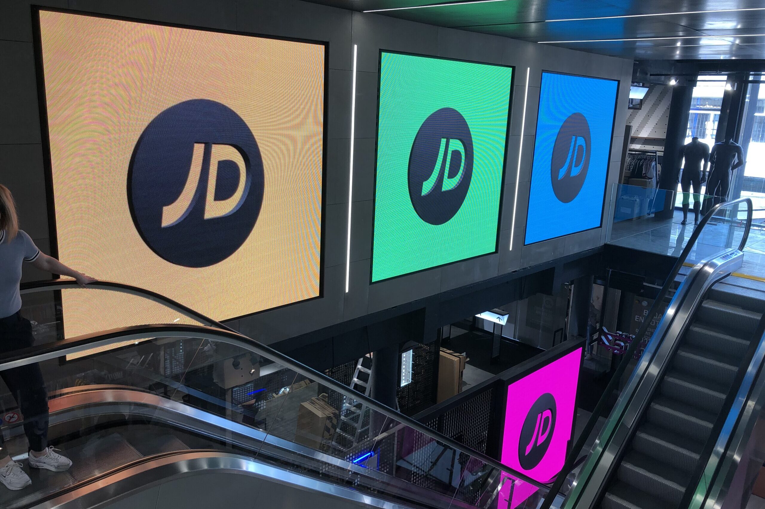 digiTHIN NANO COB retail LED screens digiTHIN NANO COB retail LED screens