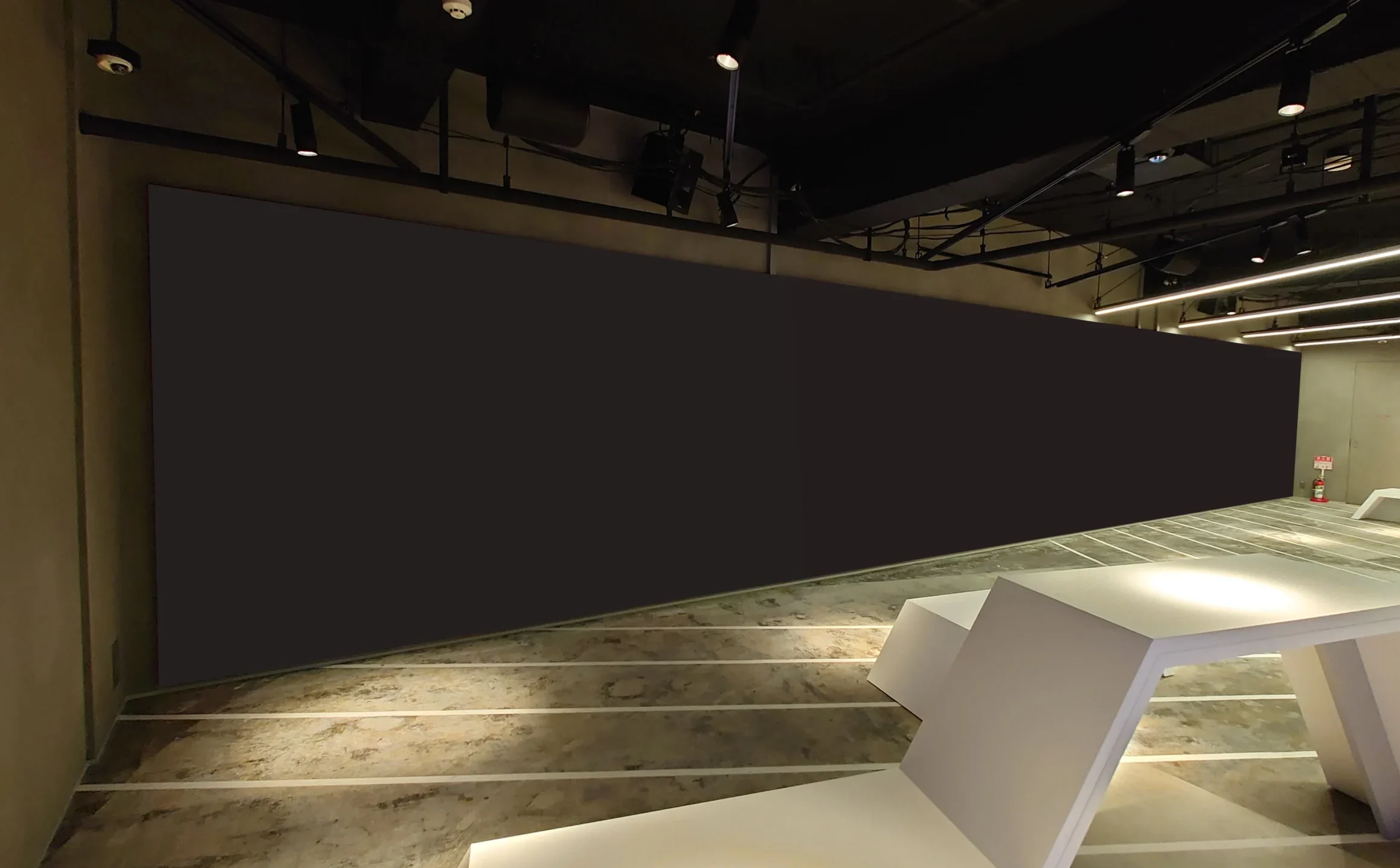 Immersive experiences powered by digiLED ZEUS Immersive experiences powered by digiLED ZEUS