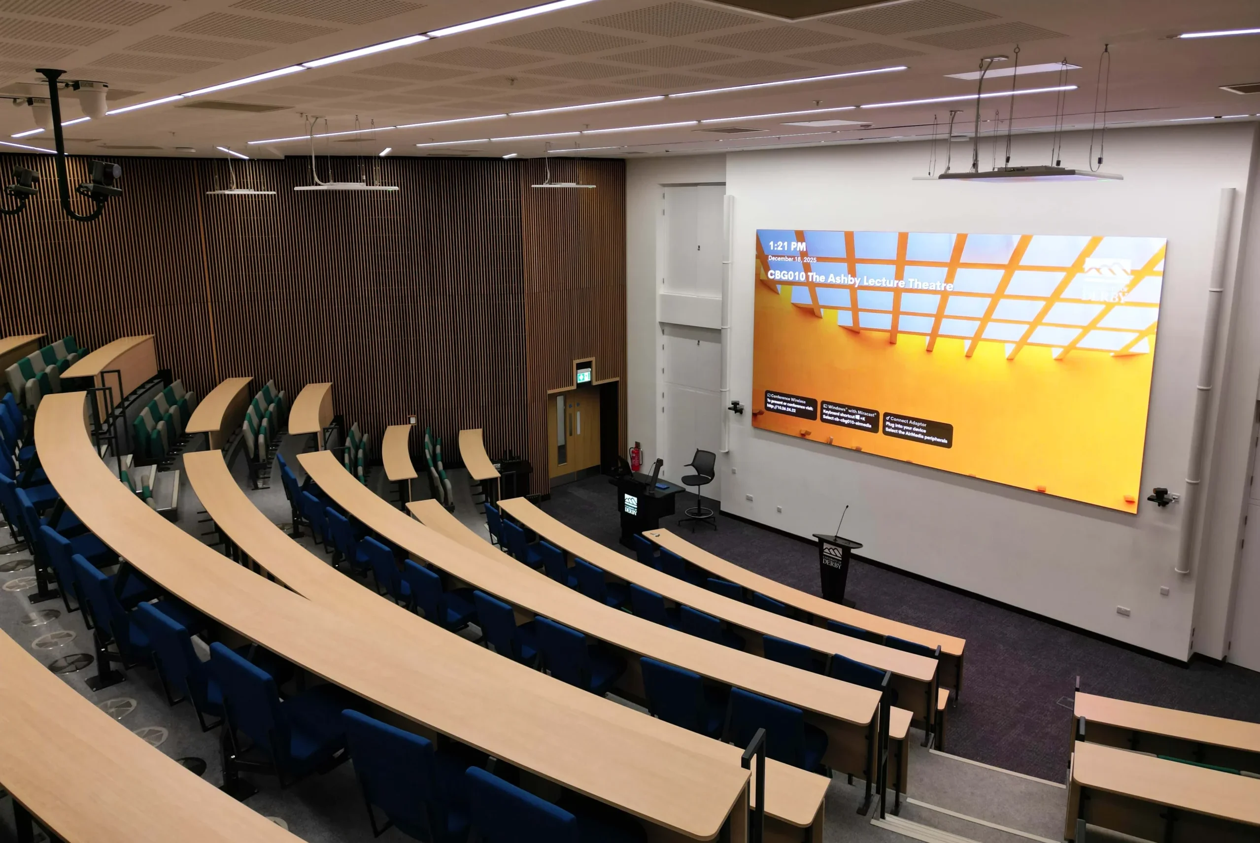 Lecture theatre LED displays at University of Derby Lecture theatre LED displays at University of Derby